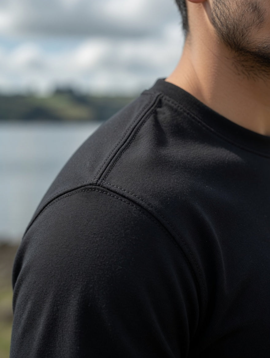 Polera unisex manga larga 100% algodón peinado premium. NEGRA